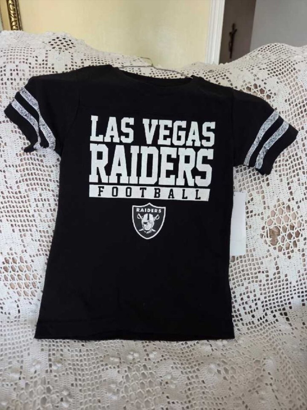 NFL Women's Black Logo Las Vegas Raiders Team Apparel Football Jersey Size 8